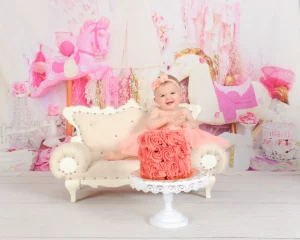 Premier anniversaire de bébé avec gâteau